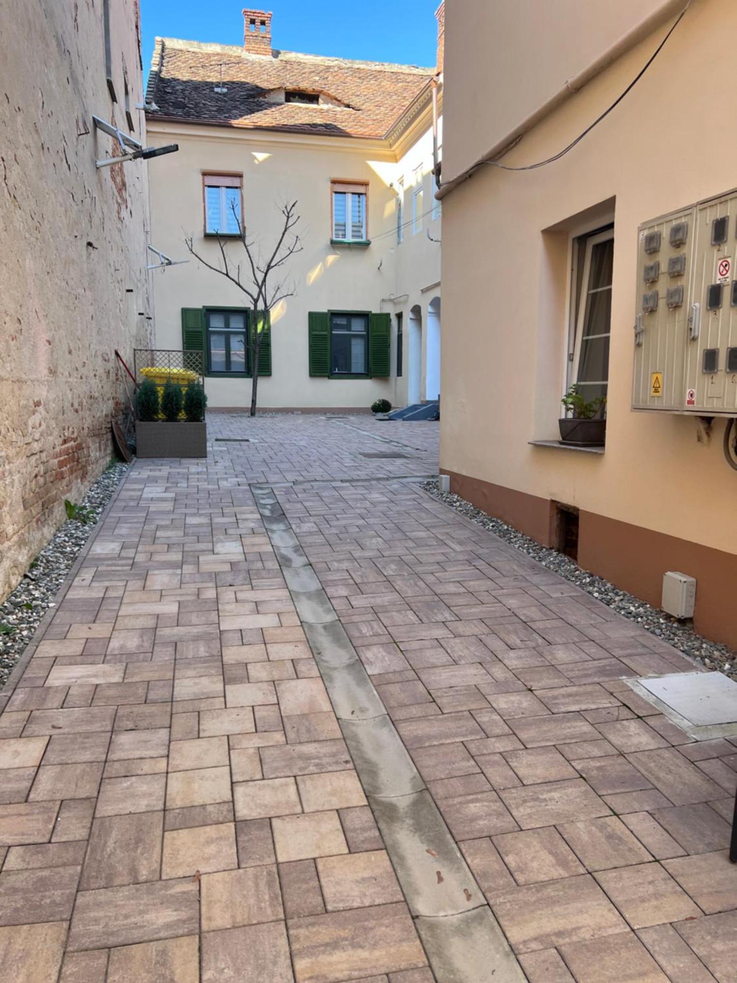 Star Center Sibiu Appartement Buitenkant foto