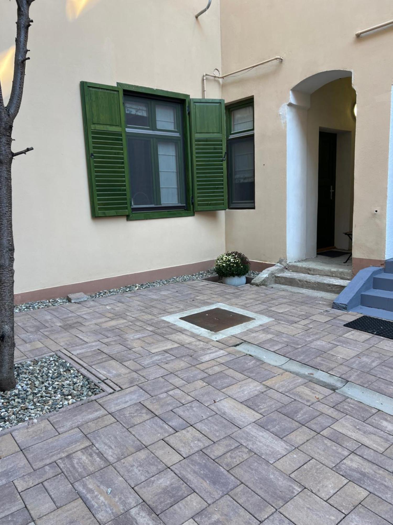 Star Center Sibiu Appartement Buitenkant foto